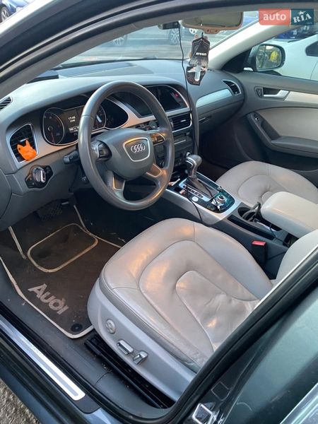 Седан Audi A4 2013 в Киеве