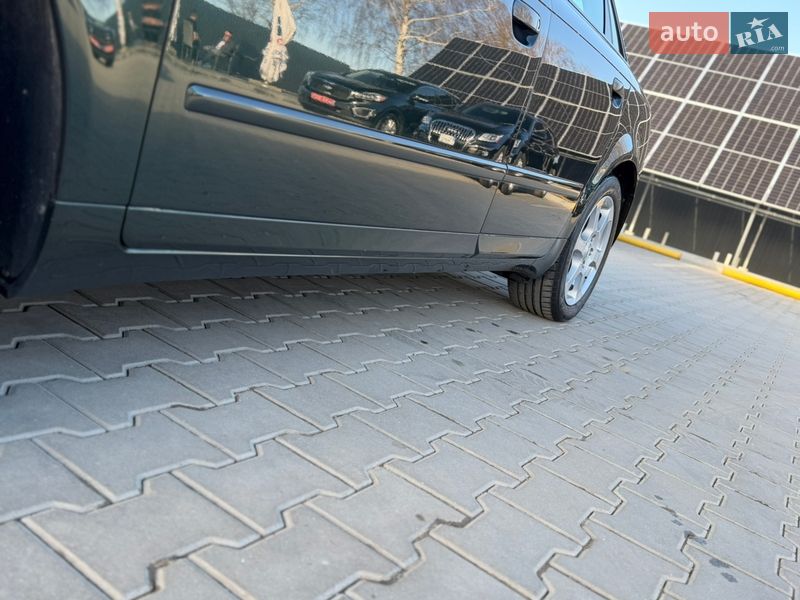 Седан Audi A4 2006 в Володимирі