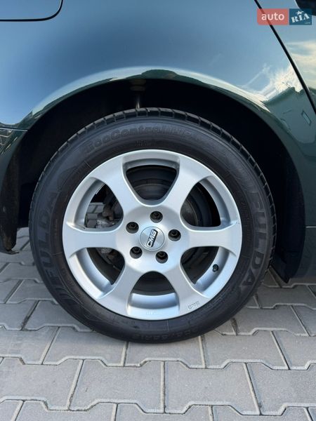 Седан Audi A4 2006 в Володимирі