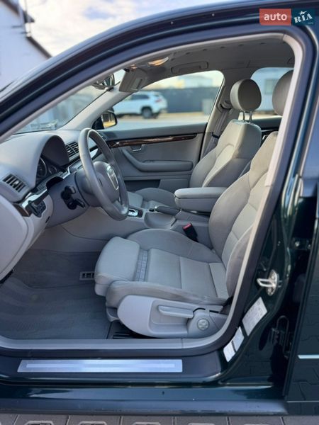 Седан Audi A4 2006 в Володимирі