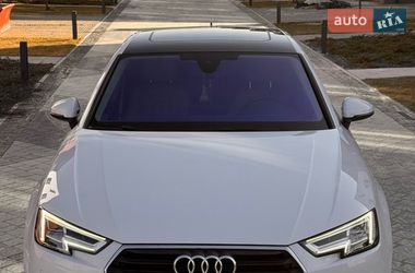 Седан Audi A4 2018 в Львове