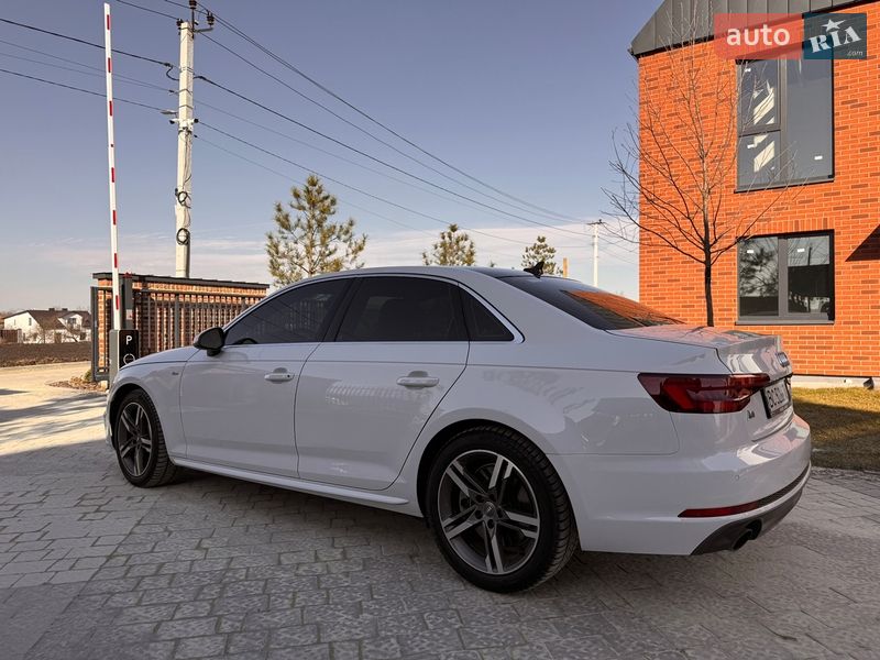 Седан Audi A4 2018 в Львові
