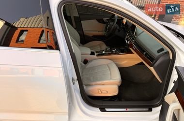 Седан Audi A4 2018 в Львове