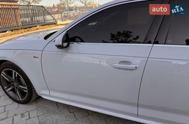 Седан Audi A4 2018 в Львове