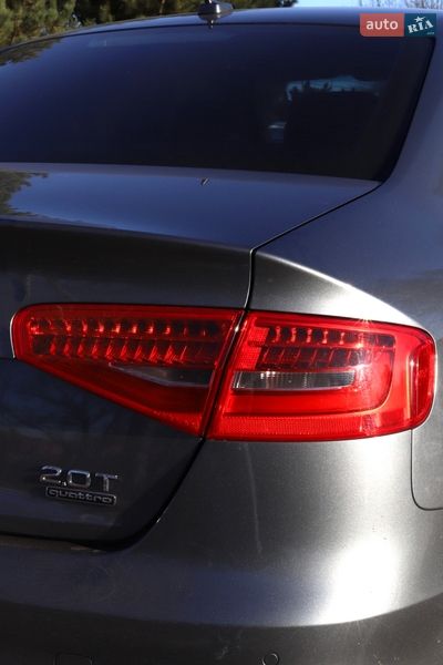 Седан Audi A4 2015 в Киеве