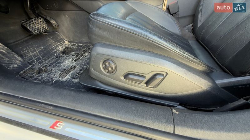 Седан Audi A4 2016 в Харькове