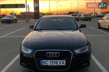 Седан Audi A4 2012 в Львове