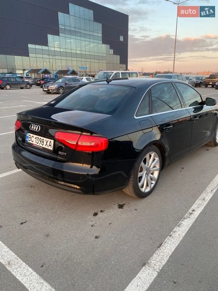 Седан Audi A4 2012 в Львові