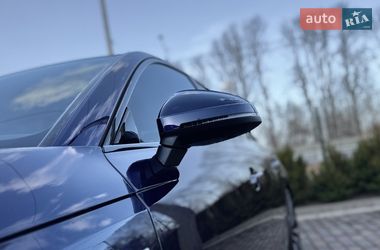 Седан Audi A4 2022 в Ровно