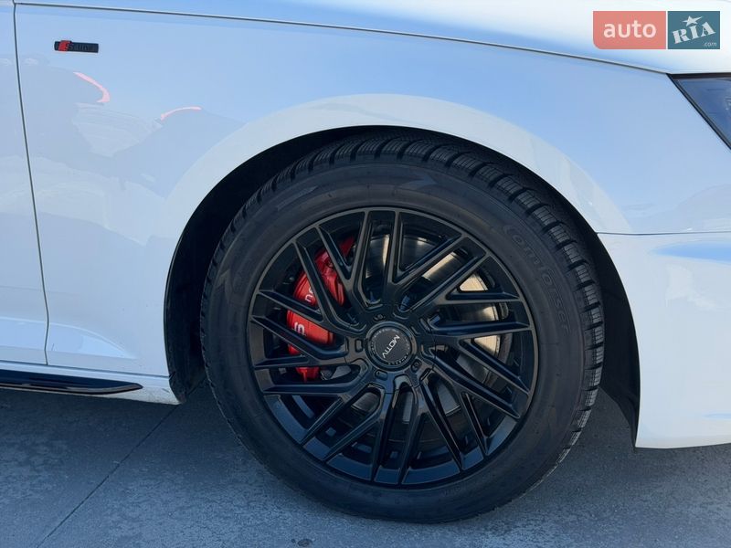 Седан Audi A4 2016 в Киеве