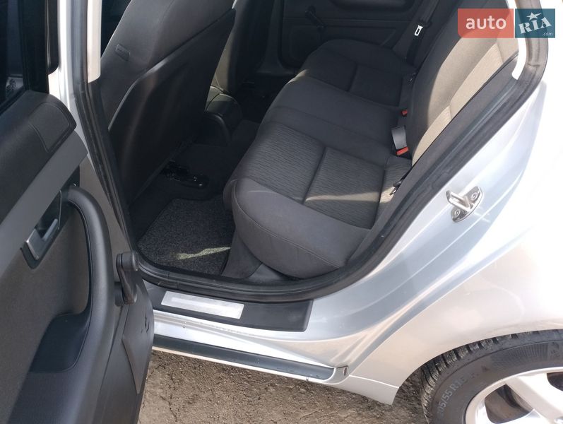 Седан Audi A4 2006 в Тернополі