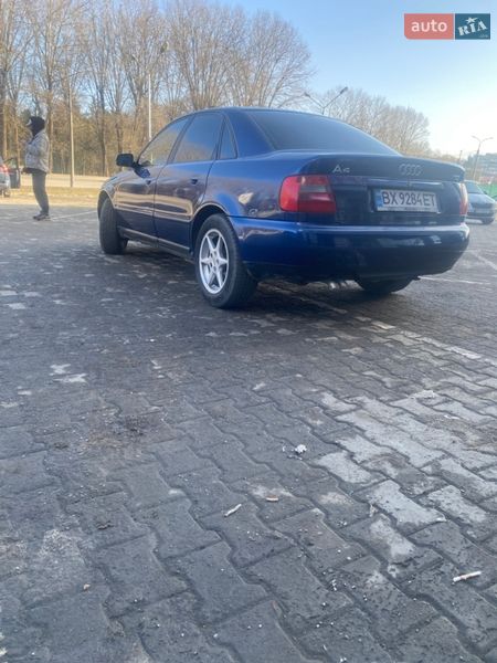 Седан Audi A4 1998 в Хмельницком