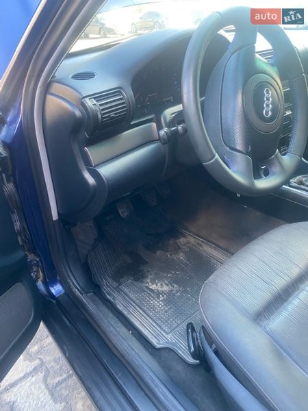 Седан Audi A4 1998 в Хмельницком