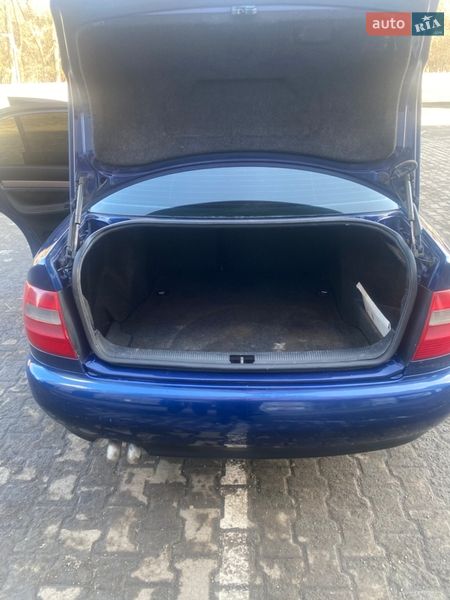 Седан Audi A4 1998 в Хмельницком