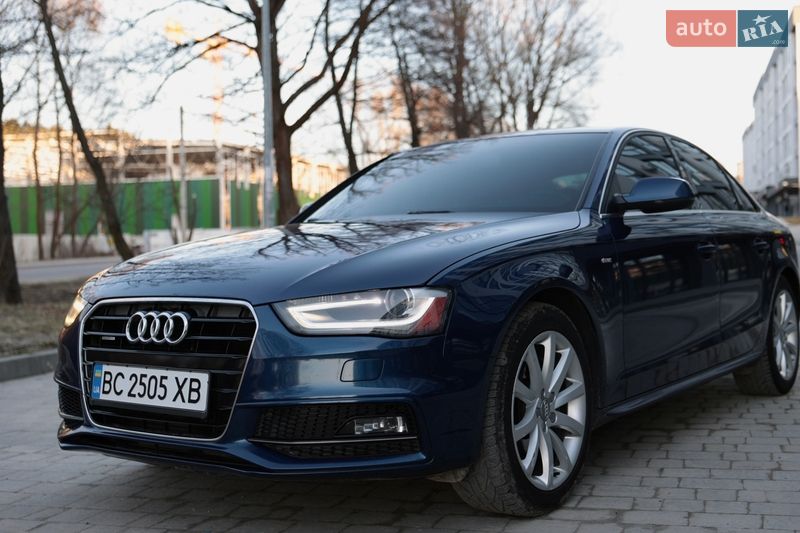 Седан Audi A4 2014 в Новояворівську