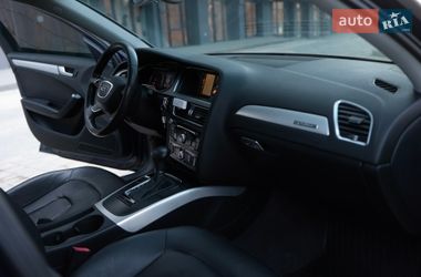 Седан Audi A4 2014 в Новояворовске