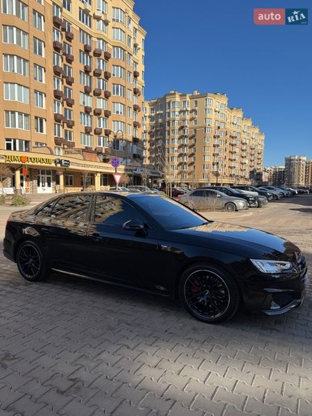 Седан Audi A4 2019 в Киеве
