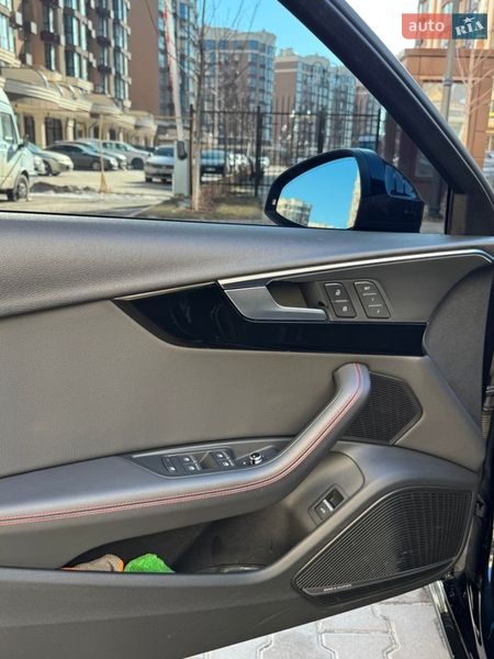 Седан Audi A4 2019 в Киеве