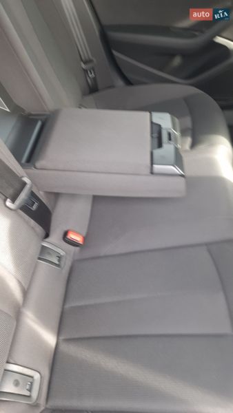 Универсал Audi A4 2018 в Ужгороде