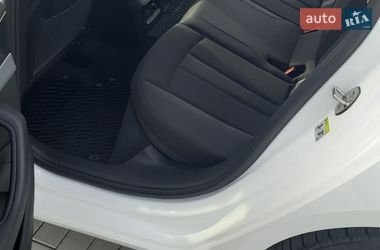 Универсал Audi A4 2018 в Ужгороде