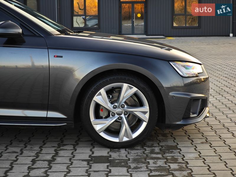 Універсал Audi A4 2019 в Дубні