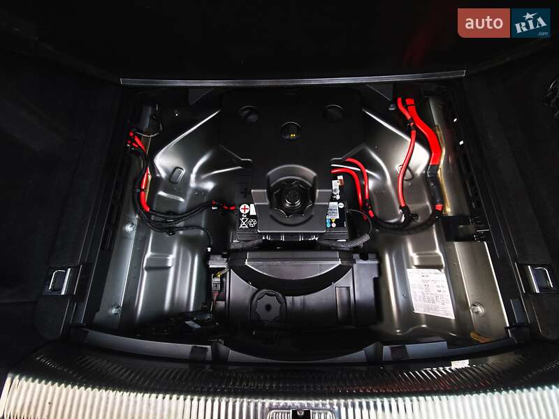 Універсал Audi A4 2019 в Дубні
