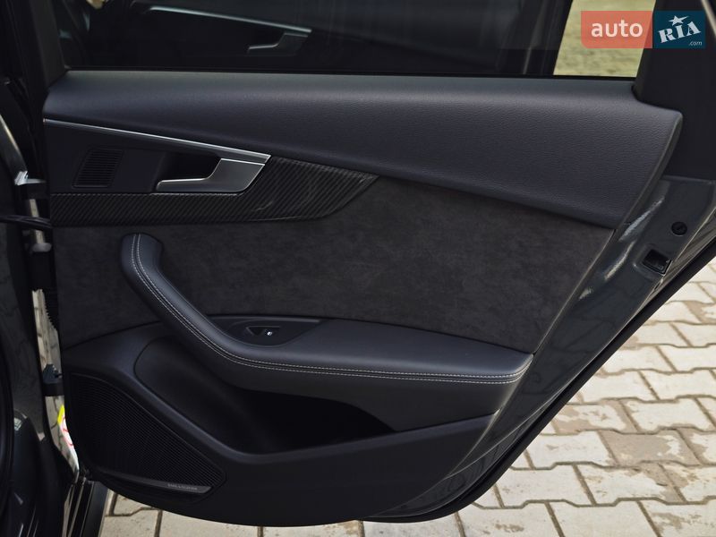 Універсал Audi A4 2019 в Дубні