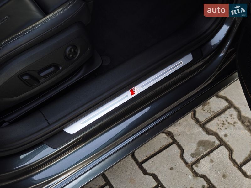Універсал Audi A4 2019 в Дубні