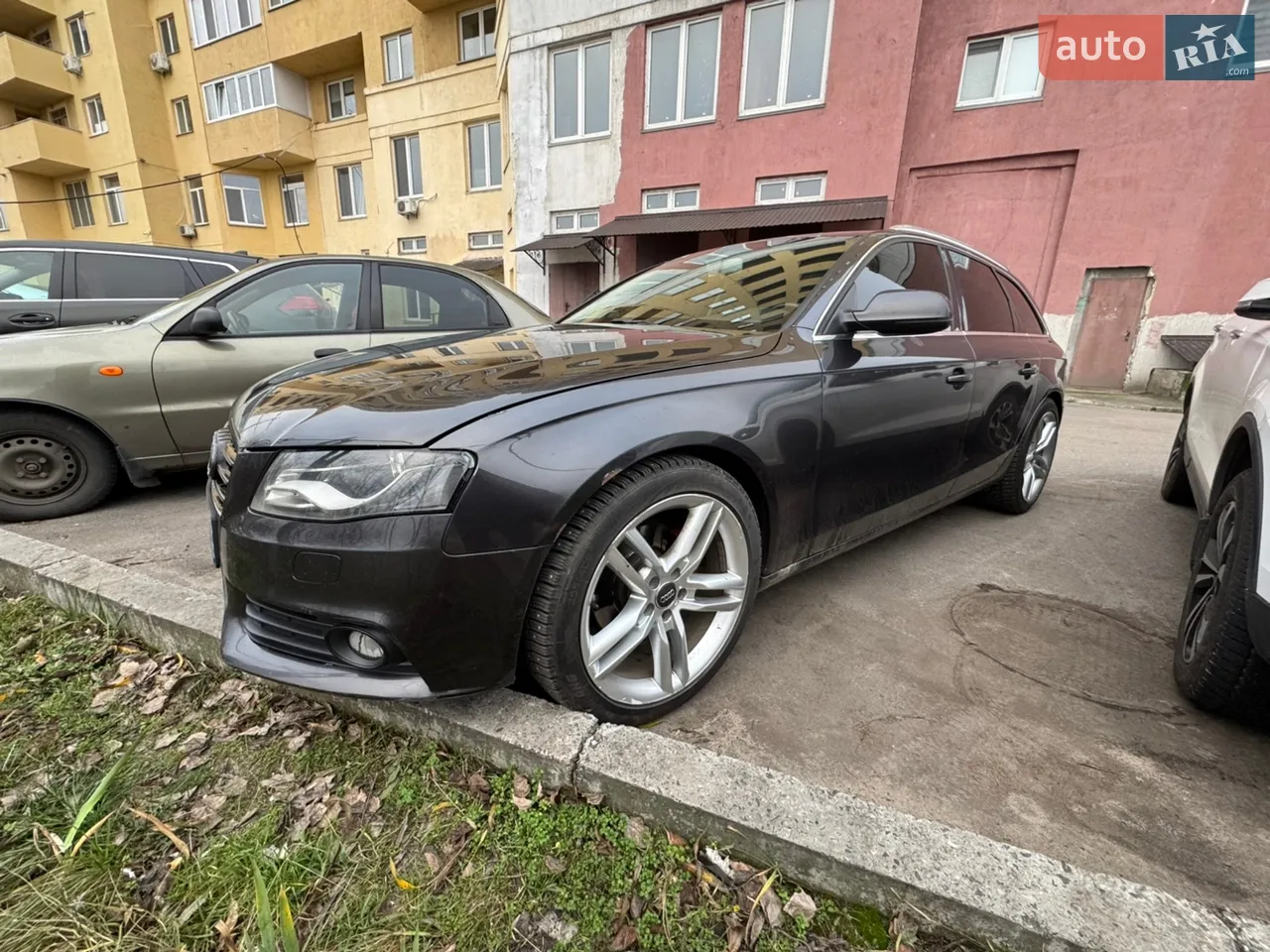 2010 Audi A4 - мініатюра 27