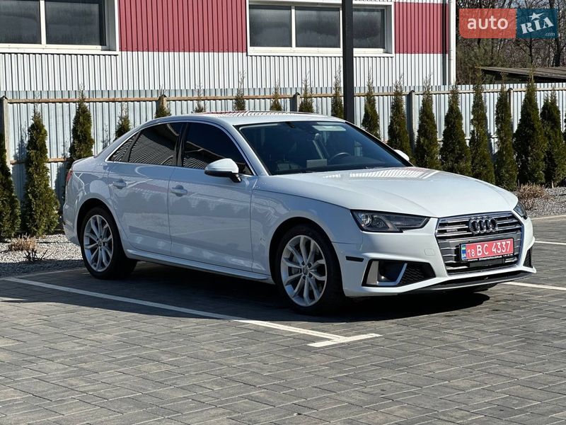 Седан Audi A4 2018 в Луцке