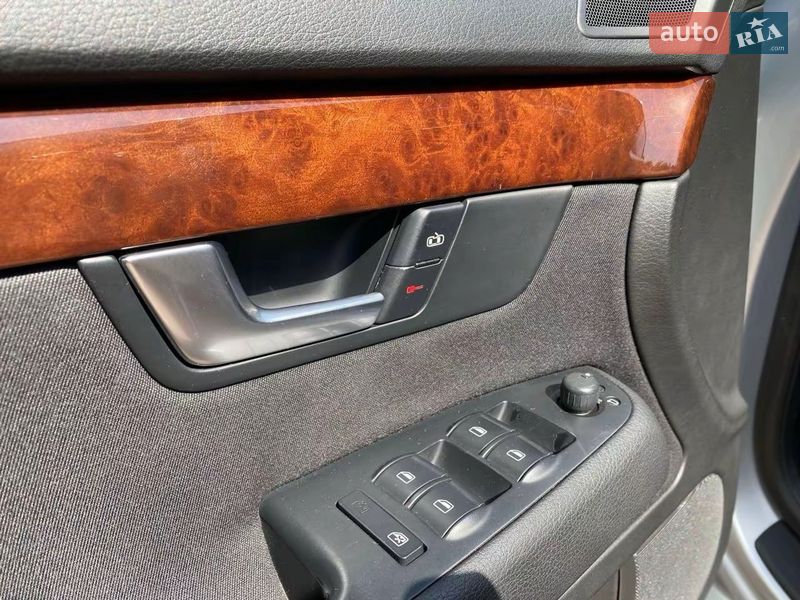 Седан Audi A4 2006 в Киеве