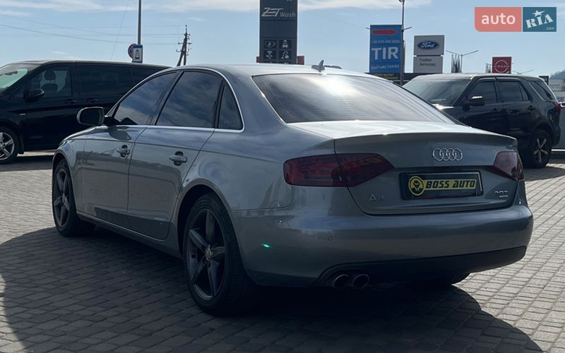 Седан Audi A4 2010 в Мукачевому