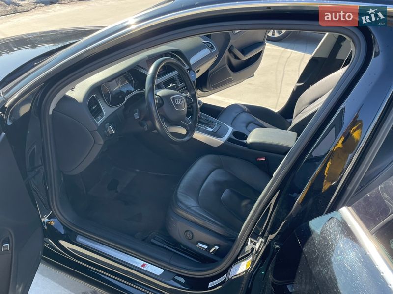 Седан Audi A4 2014 в Києві