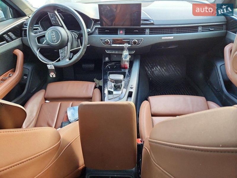Седан Audi A4 2020 в Львове