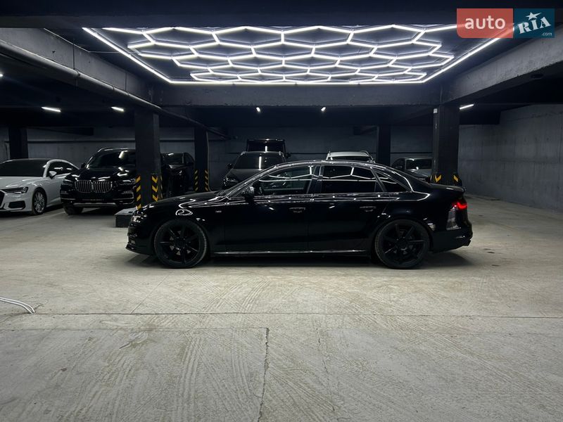 Седан Audi A4 2015 в Черновцах