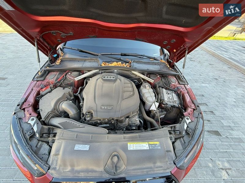 Седан Audi A4 2019 в Чернівцях