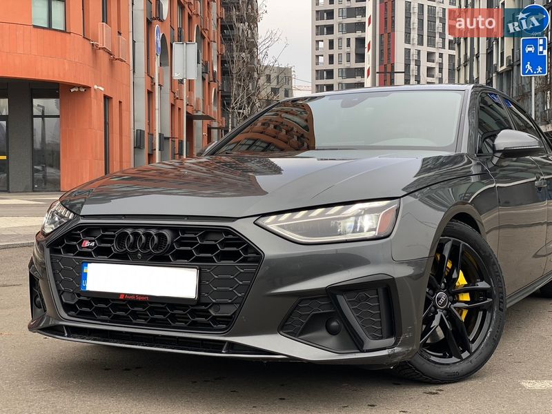 Седан Audi A4 2020 в Києві