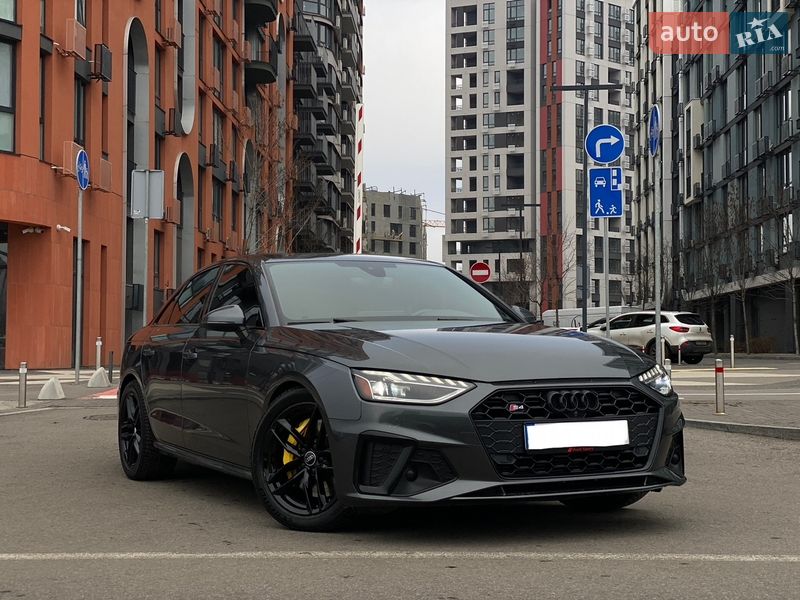 Седан Audi A4 2020 в Києві