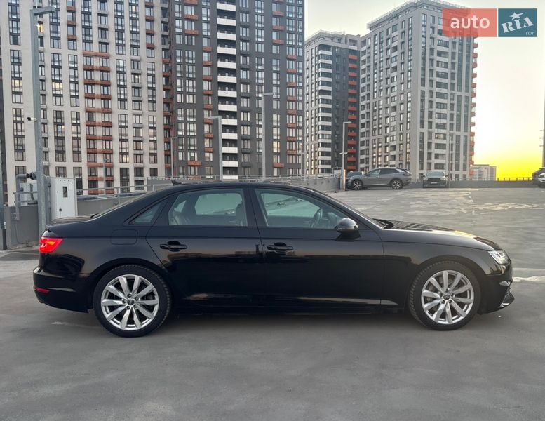 Седан Audi A4 2017 в Киеве