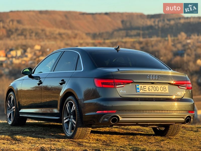 Седан Audi A4 2017 в Кривому Розі