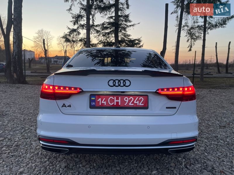 Седан Audi A4 2023 в Стрые