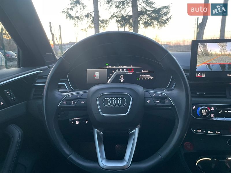 Седан Audi A4 2023 в Стрые