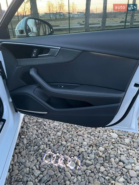 Седан Audi A4 2023 в Стрые