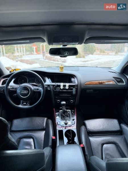 Седан Audi A4 2013 в Львове