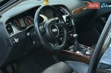 Седан Audi A4 2013 в Львове