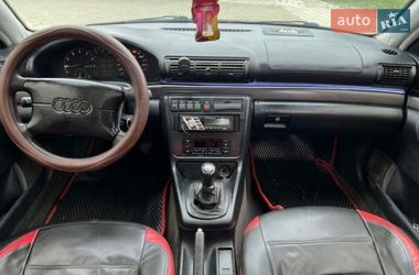 Седан Audi A4 1997 в Чернівцях