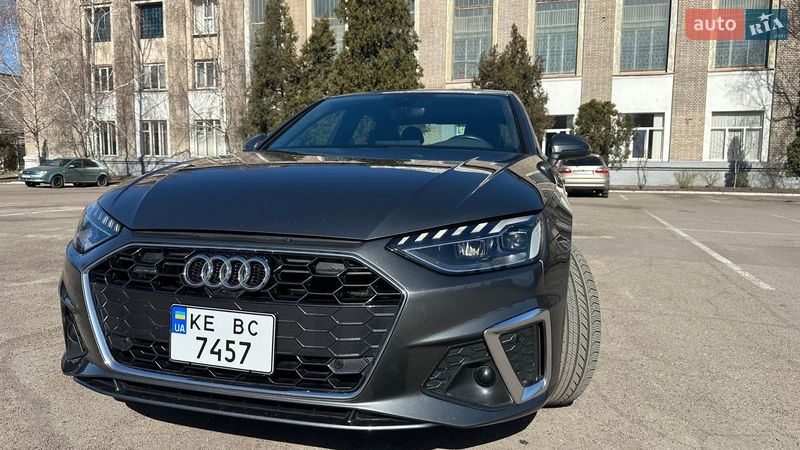 Audi A4 2022