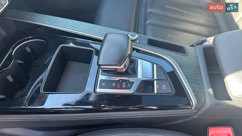 Седан Audi A4 2022 в Днепре