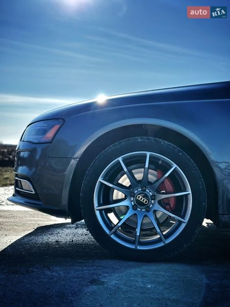 Седан Audi A4 2012 в Лубнах
