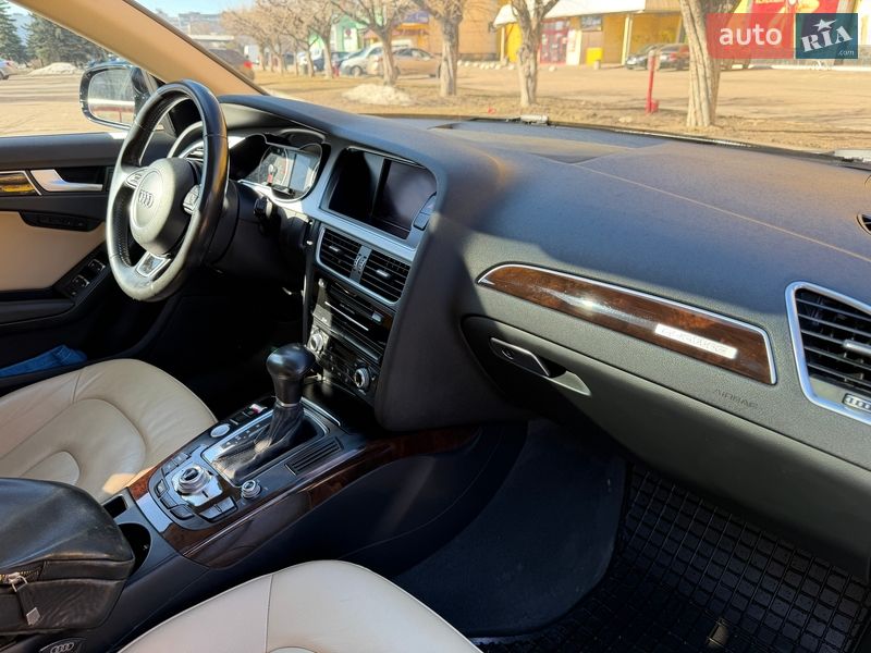 Седан Audi A4 2015 в Черкасах
